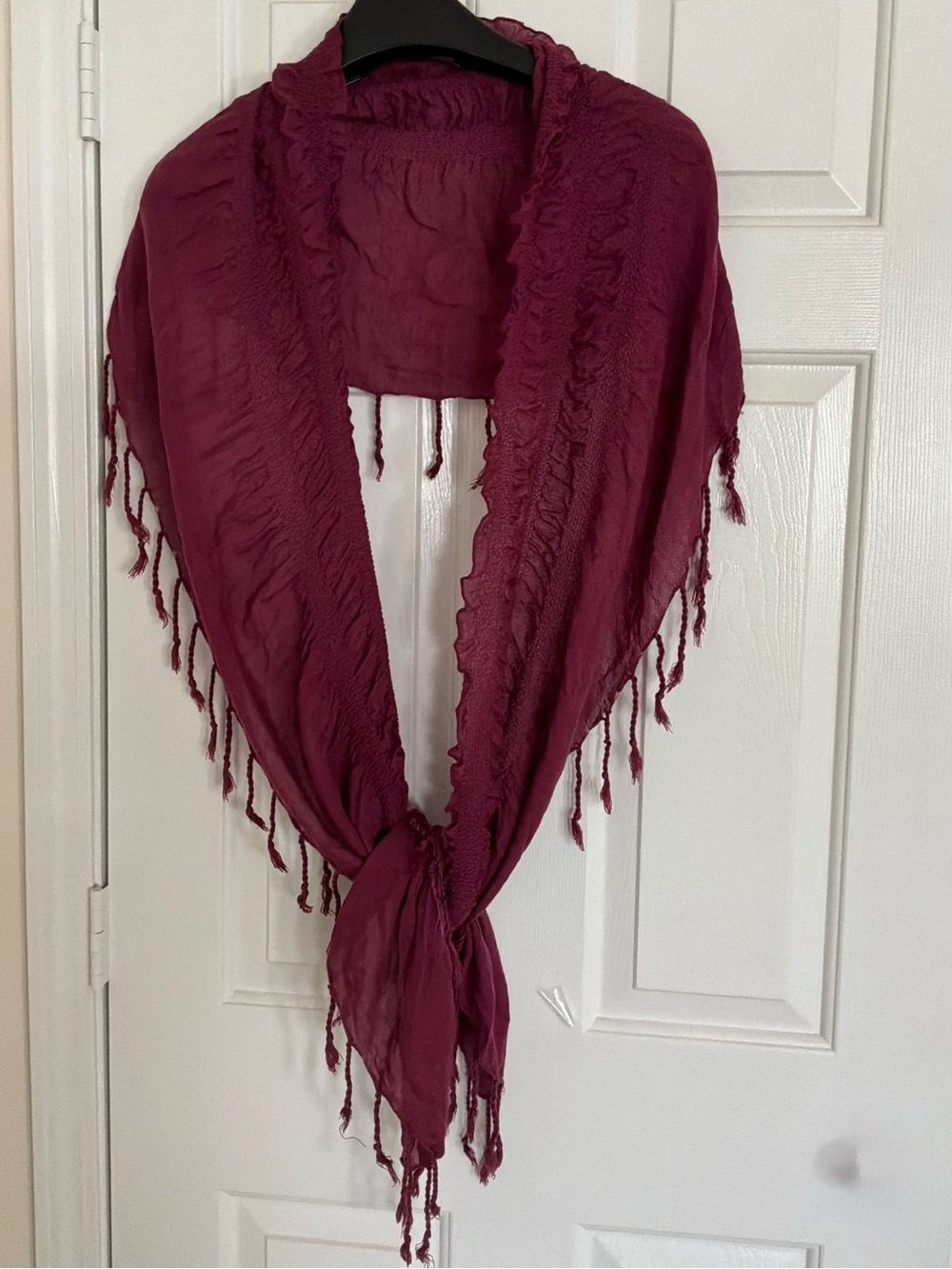 Women’s Lightweight Tassel Scarf - Deep Berry